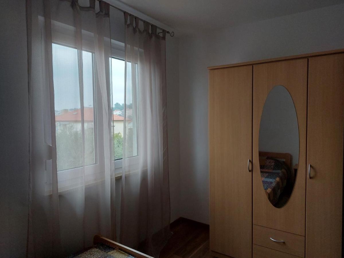 Apartman Lena Pula Eksteriør billede